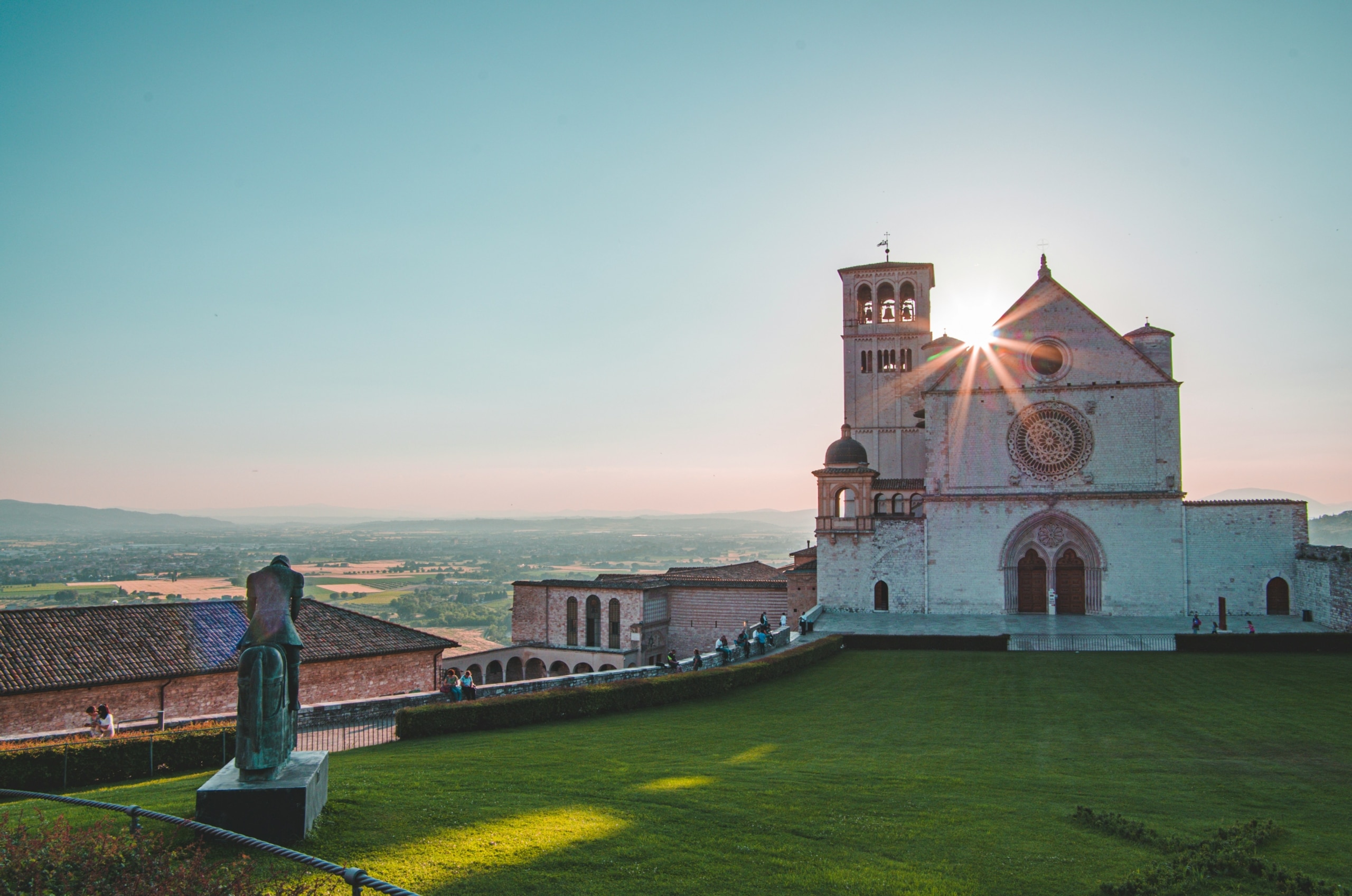 enrico-tavian-rn1xObnbReQ-unsplash